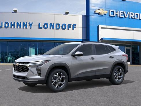 New 2026 Chevrolet Trax LT FWD image 2