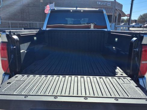 Used 2025 Toyota Tacoma SR5 image 10