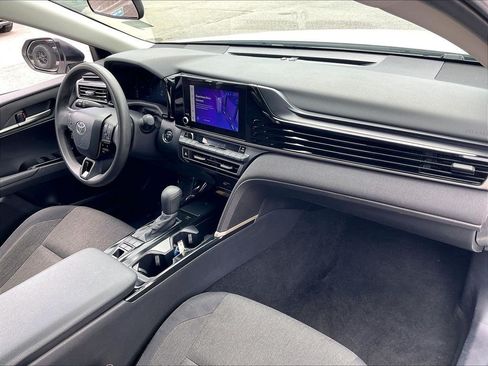 Used 2025 Toyota Camry LE FWD image 13