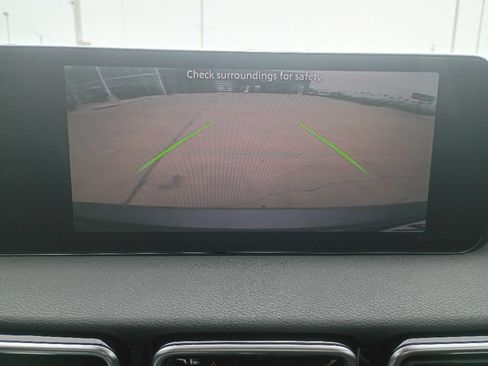 New 2026 Nissan Sentra SR w/ Floor Mat Package FWD image 14