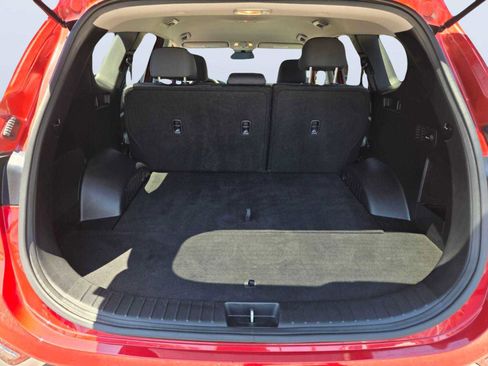 Used 2019 Hyundai Santa Fe SE FWD image 15
