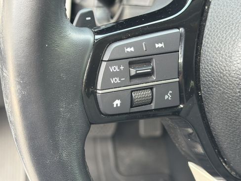 Used 2025 Honda Pilot Touring image 19