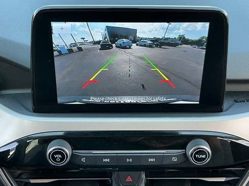 Used 2021 Ford Escape SE FWD image 23