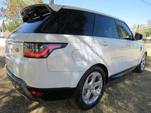 Used 2020 Land Rover Range Rover Sport HSE image 8