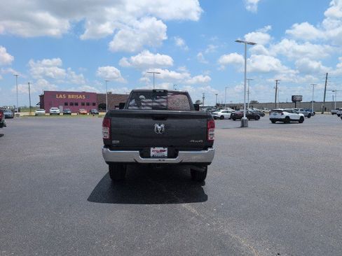 Used 2024 RAM 2500 Tradesman w/ Chrome Appearance Group AWD/4WD image 6
