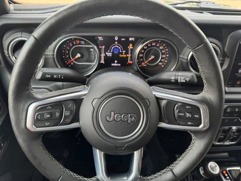 Used 2020 Jeep Gladiator Overland AWD/4WD image 27