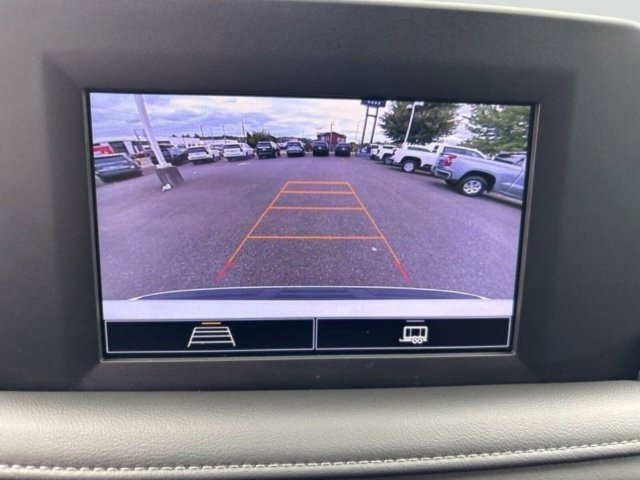 Used 2022 Chevrolet Suburban LS AWD/4WD image 25