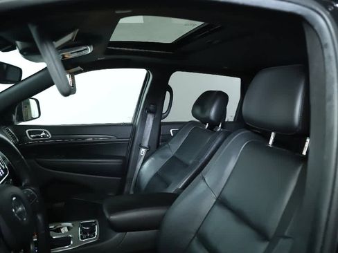 Used 2021 Jeep Grand Cherokee Limited w/ Trailer Tow Group IV image 20