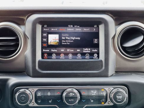 Used 2019 Jeep Wrangler Unlimited Sport S AWD/4WD image 16