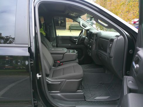 Used 2024 Chevrolet Silverado 1500 Custom Trail Boss image 33