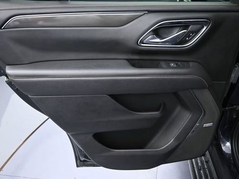 Used 2023 GMC Yukon AT4 w/ Technology Package image 29