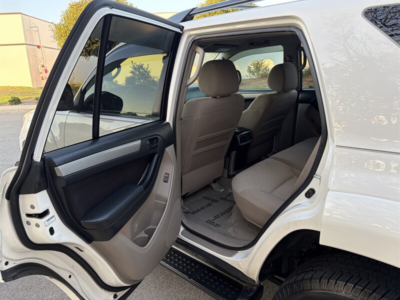 Used 2007 Toyota 4Runner SR5 RWD image 24
