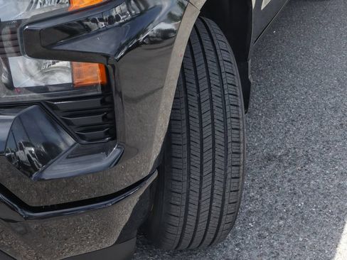 Used 2023 Chevrolet Silverado 1500 Custom AWD/4WD image 49