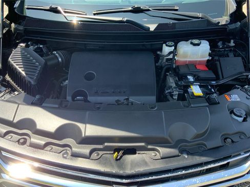 Used 2021 Chevrolet Traverse LT AWD/4WD image 23