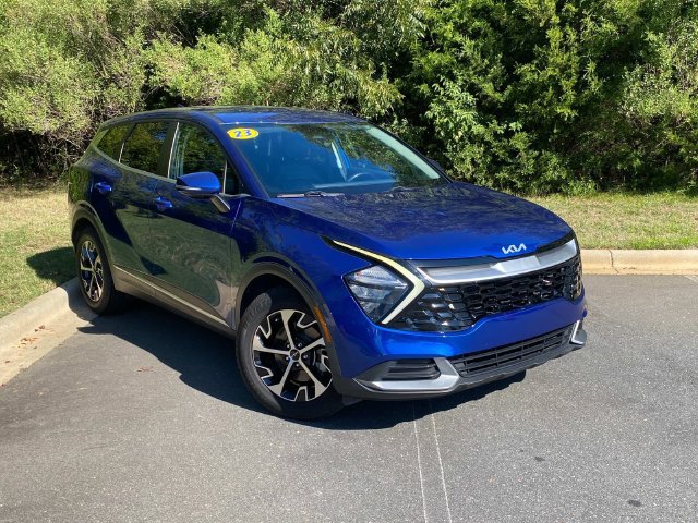 Used 2023 Kia Sportage EX FWD image 1
