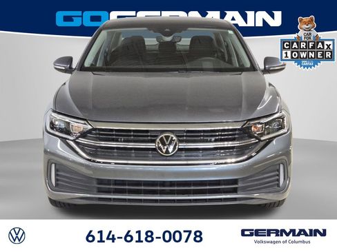 Used 2023 Volkswagen Jetta SEL FWD image 4