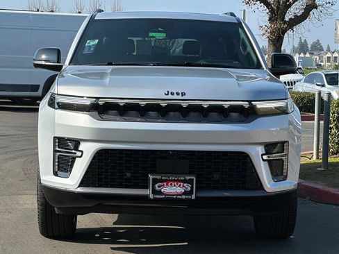 New 2026 Jeep Grand Wagoneer L Limited image 9