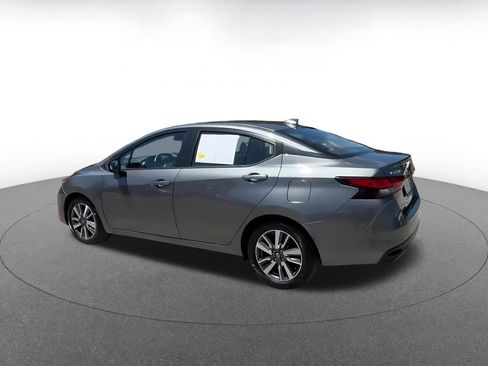 Used 2025 Nissan Versa SV FWD image 10