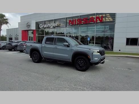 Used 2024 Nissan Frontier PRO-4X w/ Pro Premium Package image 35