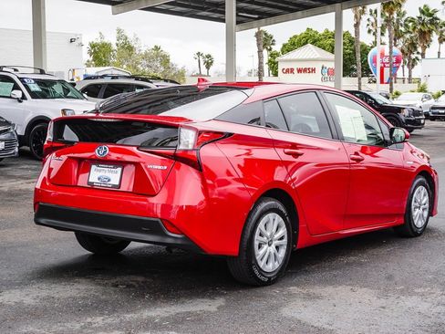 Used 2019 Toyota Prius LE w/ Carpet Mat Package image 6
