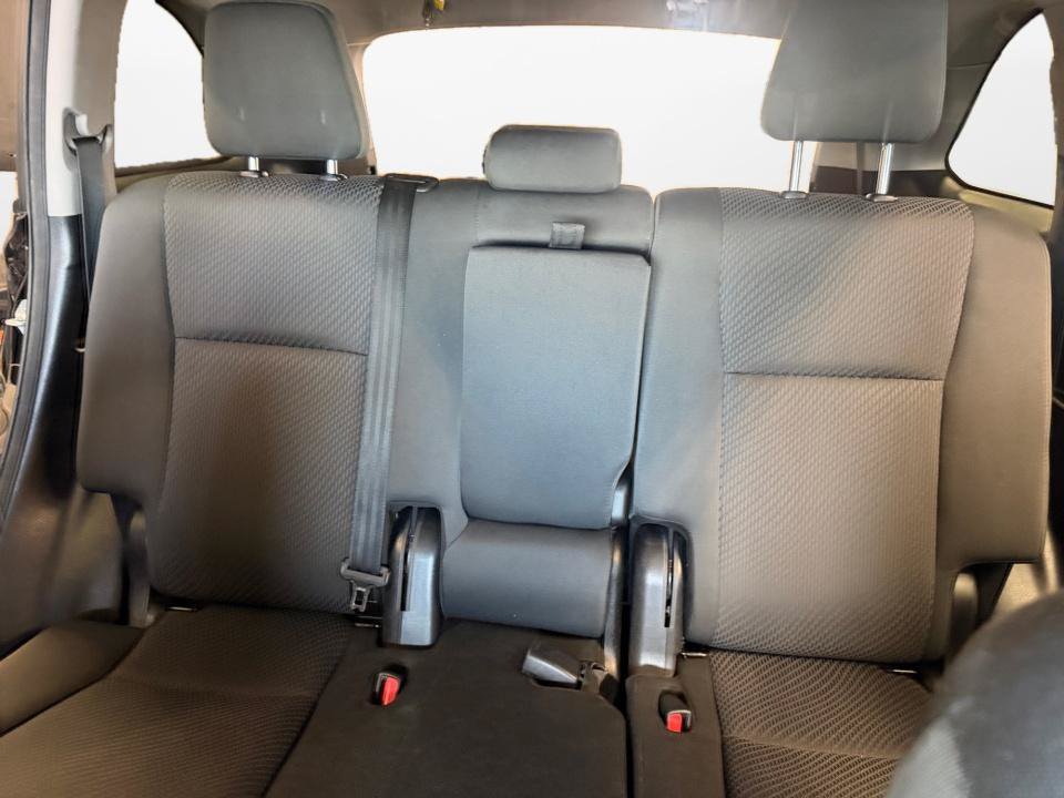 Used 2017 Toyota Highlander LE AWD/4WD image 15
