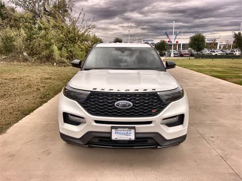 Used 2020 Ford Explorer ST w/ Premium Technology Package image 7