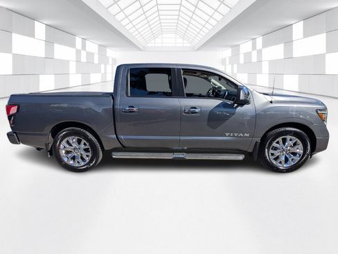 Certified 2021 Nissan Titan SL w/ Moonroof Package image 8