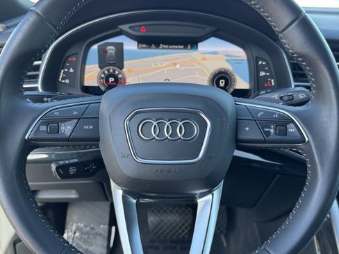 Used 2019 Audi Q8 Premium Plus w/ Premium Plus AWD/4WD image 24