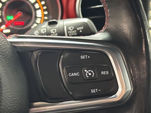 Used 2018 Jeep Wrangler Unlimited Rubicon w/ Dual Top Group AWD/4WD image 26