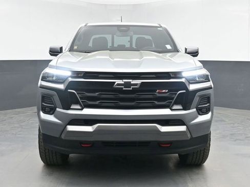 Used 2023 Chevrolet Colorado Z71 w/ Z71 Convenience Package 2 image 3
