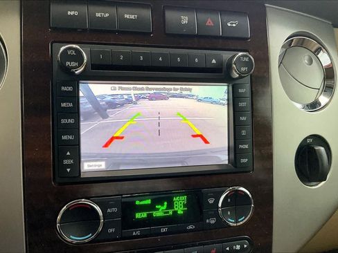 Used 2014 Ford Expedition XLT w/ Equipment Group 202A RWD image 26