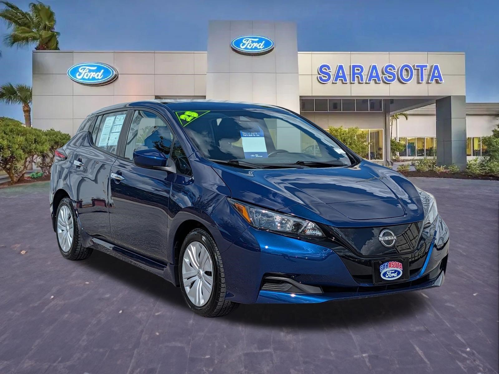 Used 2025 Nissan Leaf S FWD image 1