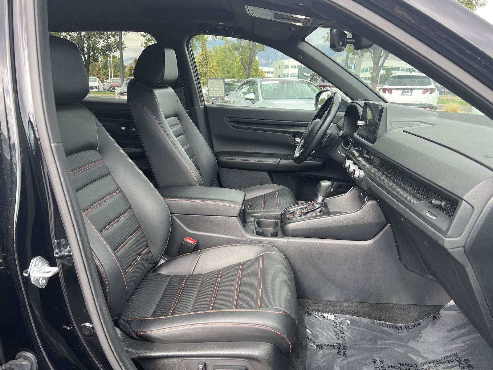 Used 2025 Honda CR-V Sport-L image 4