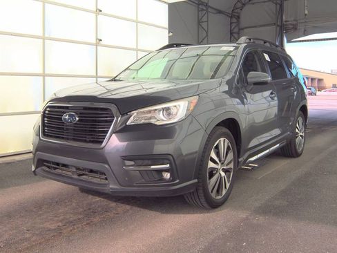 Used 2022 Subaru Ascent Limited image 2