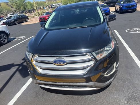 Used 2016 Ford Edge Titanium image 2