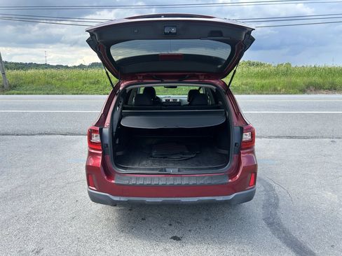 Used 2016 Subaru Outback 2.5i Limited AWD/4WD image 11