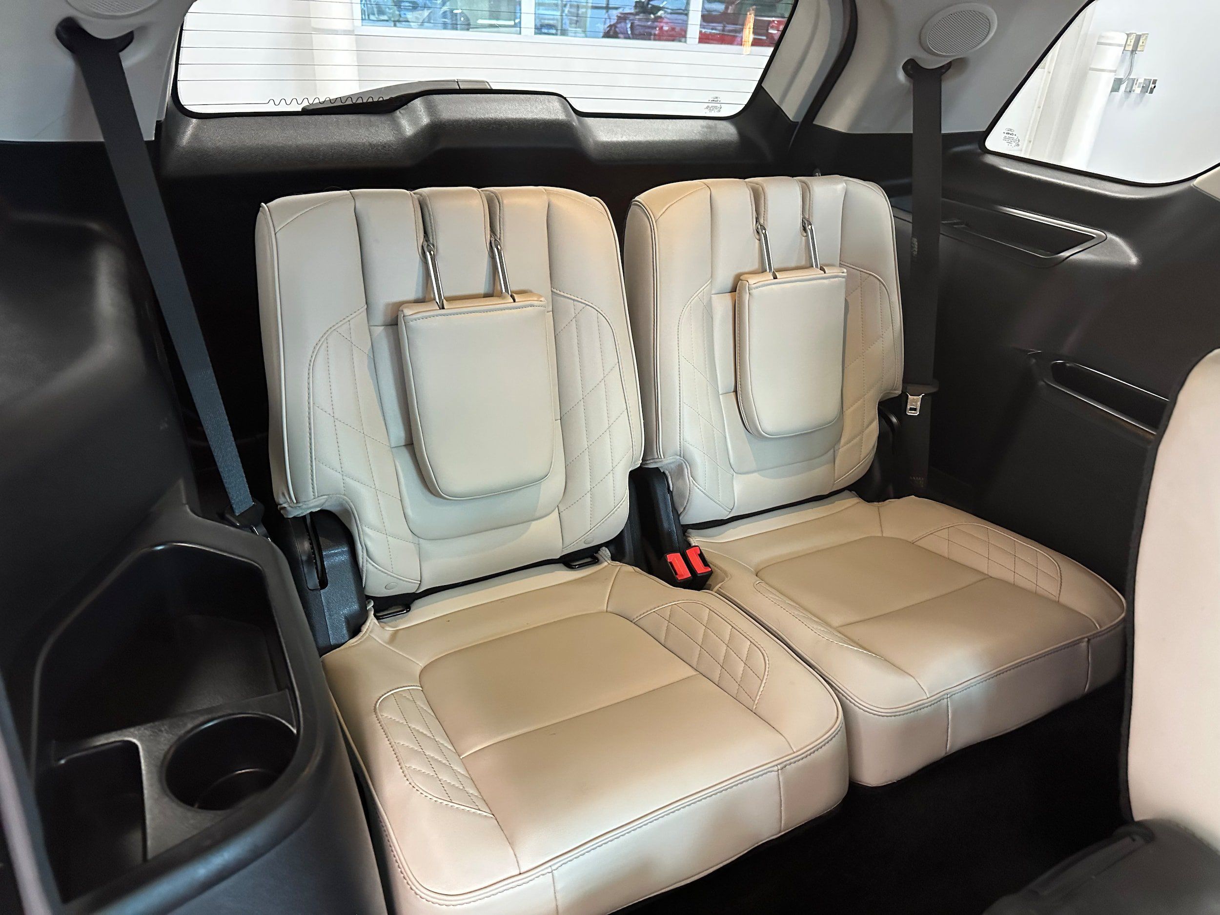 Used 2016 Ford Explorer Platinum AWD/4WD image 16