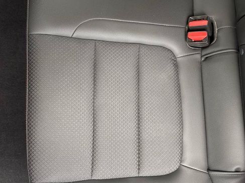 Used 2021 Chevrolet TrailBlazer RS w/ Technology Package FWD image 25