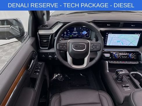 Used 2025 GMC Sierra 1500 Denali w/ Denali Reserve Package AWD/4WD image 25