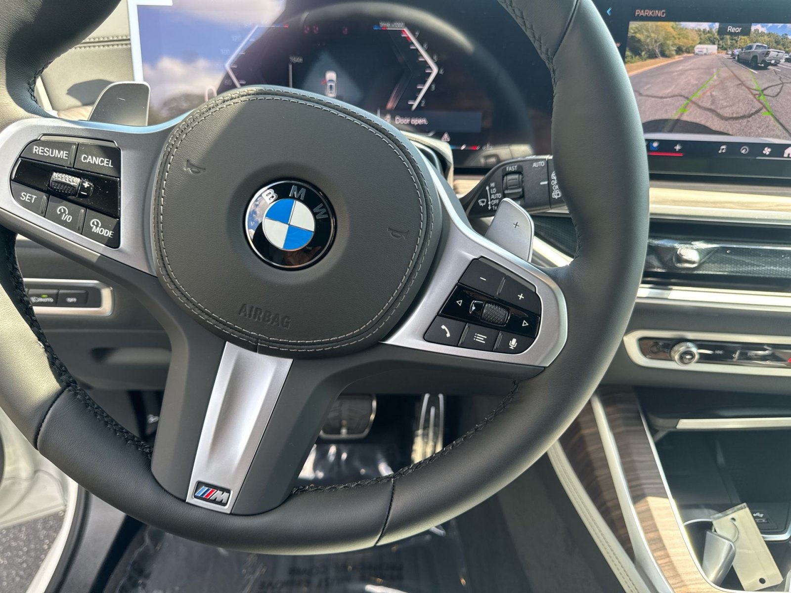 New 2027 BMW X7 xDrive40i w/ M Sport Package AWD/4WD image 17