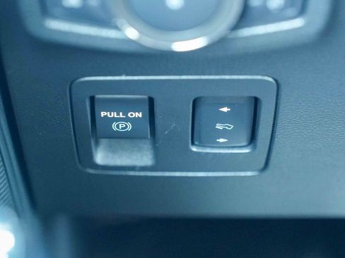 Used 2020 Ford F150 XLT w/ Equipment Group 302A Luxury AWD/4WD image 29