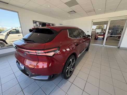 Used 2025 Chevrolet Equinox EV LT w/ Convenience Package II FWD image 7