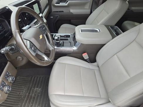 Used 2022 Chevrolet Silverado 1500 LTZ w/ LTZ Premium Texas Edition AWD/4WD image 15