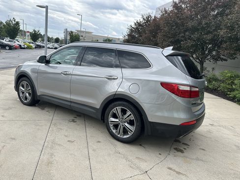Used 2015 Hyundai Santa Fe Limited w/ Option Group 04 FWD image 7