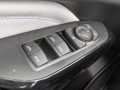 New 2026 Chevrolet Trax LT w/ Driver Confidence Package image 12