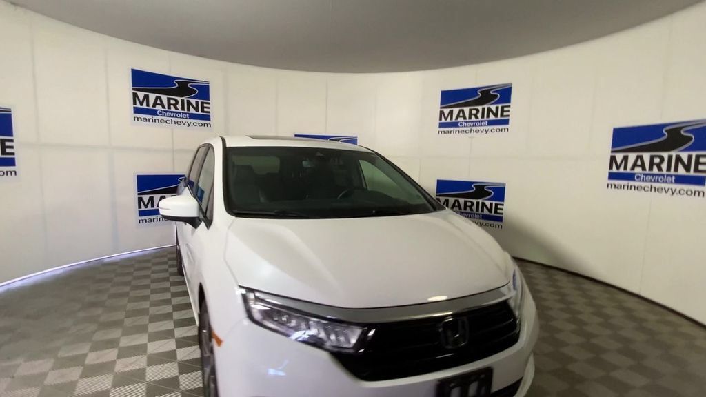 Used 2024 Honda Odyssey Touring image 4
