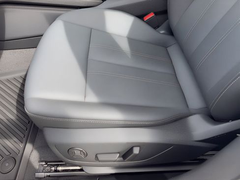 Used 2025 Audi A5 2.0T Premium w/ Convenience Package image 16