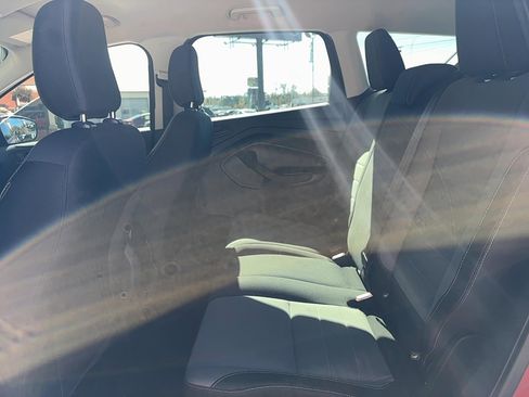 Used 2019 Ford Escape S image 12