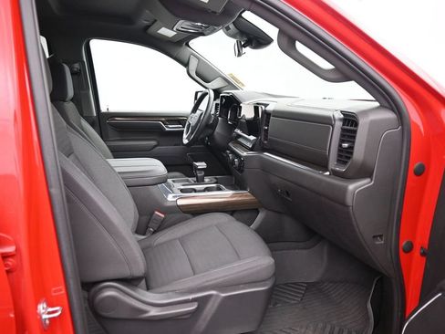 Used 2023 Chevrolet Silverado 1500 RST AWD/4WD image 12