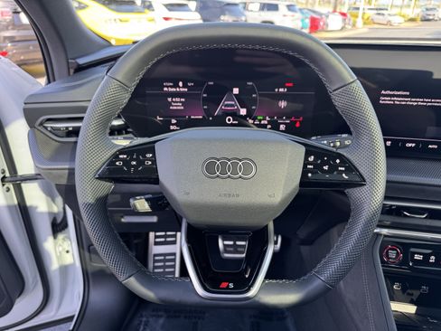 Used 2025 Audi SQ5 Premium Plus w/ Premium Plus Package AWD/4WD image 20